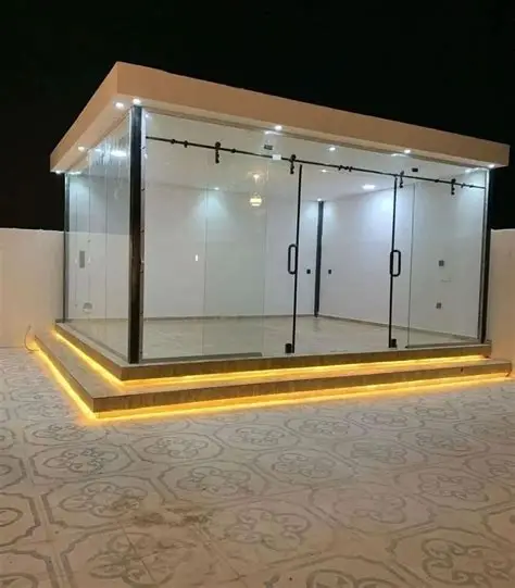 غرف زجاج سكريت في جيزان